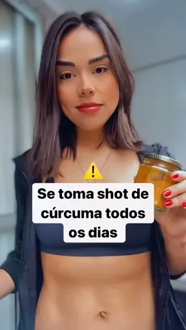 Você toma shot de cúrcuma todos os dias?! #emagrecimento #dietalowcarb #dieta #lowcarb #cetogenica #dietacetogenica #shotmatinal #curcumacomlimao #emagrecerrapido