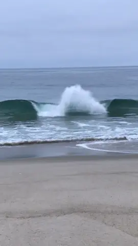 Have you ever seen a wave do this? #fyp #foryou #waves #surfing #ocean #CheetosReaperReactions #firing #slab