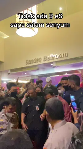 Setelah lama di Luar Negeri, akhirnya manggung di indo lagi dan itu di Makassar #agnezmo #artisgointernasional #makassarinfo #makassarhits #beritatiktok #KeepKalem