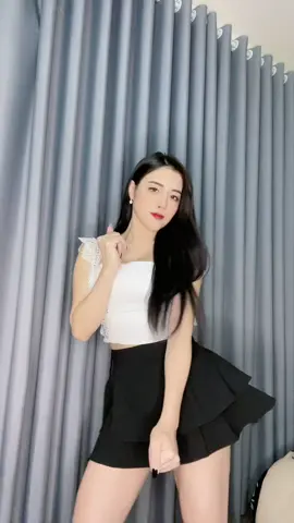 ủa alo 🙂 #trangnami #luuhuyentrang