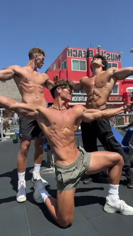 In the name of Arnold 💪🏽 #musclebeach #jparkfit