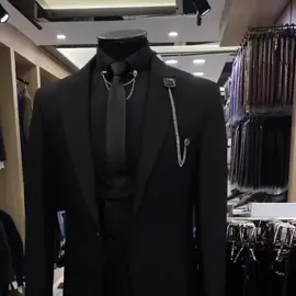 Tuxedo Full Suit #lebaneseonline #onlineshopping #viral #bestprice #fyp #foryoupage #suit #tuxedo #fullsuit #black #blacktuxedo