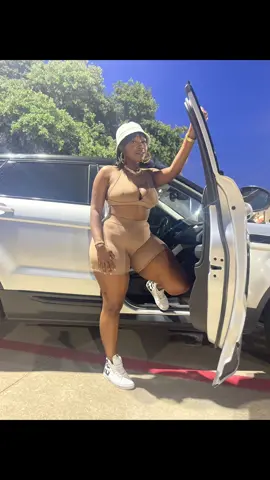 Ima stand firm on my name #ShyShy #rapper #artist #StJudeDadPhotos #dabaddest #blackgirltiktok #thatgirl #thebiggest #femalerapper