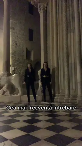 Cea mai frecventă întrebare, care ni se adresează❗️#fy #fyp #foryoupage #model #cursuridemodeling #scoalademodeling #viralvideo #modelingschool #romaniamodel #learn #5pasidebine