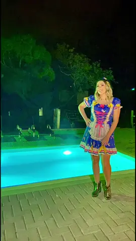 Bebendo cachaça kkkk