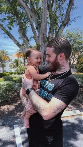My new favorite holiday… i love you angel 💙 #Stackz954 #FloridasFavorite #ExoticExpress #HappyFathersDay
