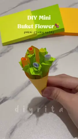 Reply to @shiren_2817  konsepnya emg agak abstract ya😗 #diyrita #diypaperflowers #diybuketbunga #KeepKalem #foryourpage #fyp #fypシ