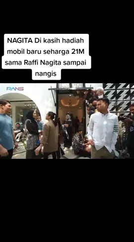 MasyaAllah aa Raffi sayang istri berhadiah yg lurbiasa mahal rejeki yang berkah dan barokah membahagiakan istri#raffinagita1717 #sultanandara #ransentertaiment #foryoupage #fypシ #fyp