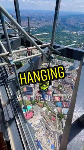 Hanging challenge 🥶 #tiktokmalaysia #fyp #takebestshot #masukberanda #scaffolding #gengbesi #fypdoooonggg #zxycba