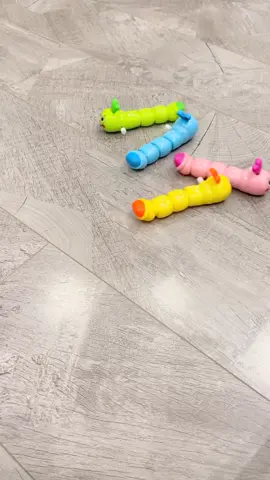 meketeheee ulatnya lucu2 #minimetoyskidsshop #mainan #mainananak #mainanulatberjalan #mainanulatbergerak #mainanulatjalan #mainanulatputar  #mainanulatulatan #caterpillartoy #mainanlucu #mainanunik #mainanseru #mainanulatviral #mainanviral #mainantrending #mainanviralditiktok #mainankekinian #mainanuntukbayi #toys #toysforkids #toysforbaby #cutetoys #KeepKalem #masukberanda #bismillahfyp #fyp #fypsounds #xyzbca #sponsoredproduct