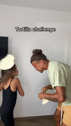 Ouch!!!!!🥴🤕instead to slap me with a tortilla she gaved me a punch…👊🏼we will do this challenge again 😂😂😂 #TortillaTrend #challenge #rolfkfamily