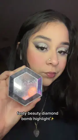 will never get tired of posting this product, its a must have ✨ #fyp #makeup #beauty #glitter