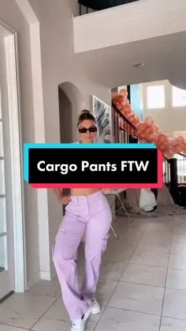 Baggy pants + tiny shirts 🔥💅🏻 #baggypantsgang #fashiontiktok #microinfluencer