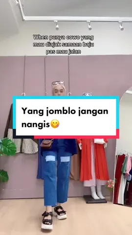 Yang jomblo jangan nangis😋 betulll ga nihh cidiss? Jangan lupa join live tiktok kita hari ini jam 10 pagi sampe jam 6 sore🔥❤️❤️ #cdcmodels #outfitideas