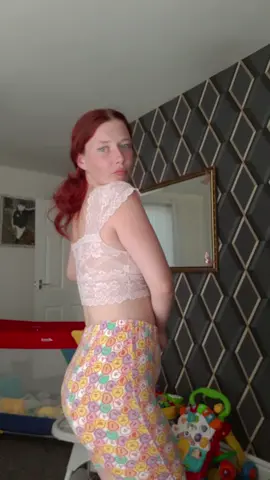 #girlswholikegirls🌈🌈🌈🌈  #lesbaintiktok🏳️‍🌈  #stonertiktokvibes🍃 #foryoupageofficiall