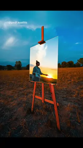 PAINTING THE SUN 🎨 #photography #mirror #creative #art #jordikoalitic