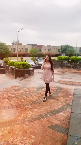 Bestfriend trying to show her skills.😂