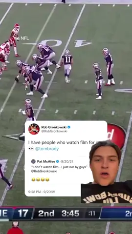 Gronk didnt even know the play😂 #nfl #tombrady