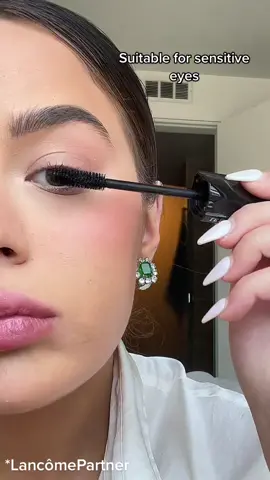 Lancome Le 8 Hypnose Mascara is like skincare for your lashes! What do you think? #LancomePartner #Le8Hypnose @Lancôme