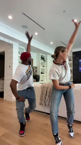 This new BEYONCE SONG IS EVERYTHING!!!! See yall on the dance floor!! 💃🏼@allisonholkerboss