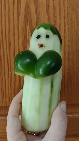 #cucumbers #greenpepper #curvygirl #funcookingvideo #vegetable #howdareyou