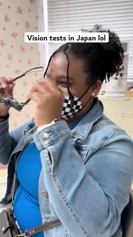 #teachingontiktok #teachingabroad #visiontest #optometrist