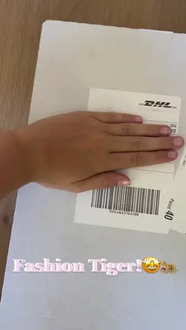 Nichtje 1 hier!😘 deze super leuke unboxing van @Fashiontiger !!🤩 #fashiontiger🐯 #fashiontiger #annefleurtjes #annefleur #fy #foryou #fyp #skirt