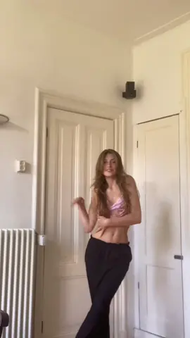 10% battery notification 😠 [ fake body ] 🤍