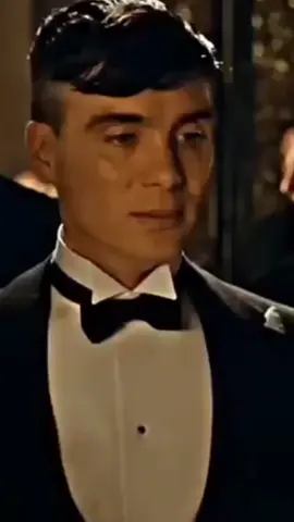 Thomas Shelby #thomasshelby #peakyblinders #serious #serie #h #fyp #fypシ #parati #traje