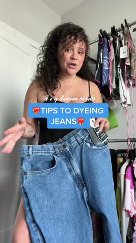 everything you’ll need to know about dying denim 💡#upcycling #dyeingclothes #dyeingjeans #easyupcycle #upcycledclothing #diydenim #dyeingfabric