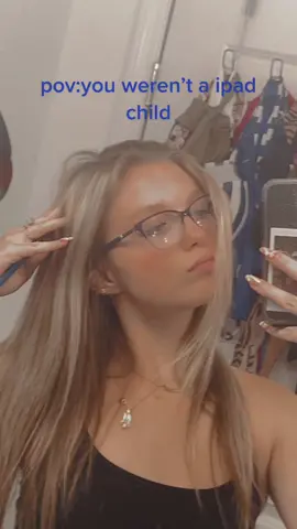 ipads werent even a thing. Does that mean im old now ?😂#fyp #beach #hippie #trending