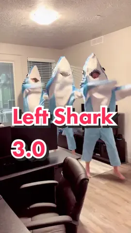 Reply to @_your_local_person_954  not me injuring the camerawoman at the end 😖😭 @jake.barton nice moves ☀️🌊👙🏝🏖⛱ #CaliforniaGurls #LeftShark #CaliforniaGirls #DiscountDentist #KatyPerry @Katy Perry