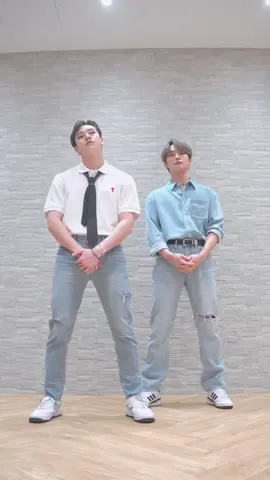 Stray Kidsの華麗な「 #CIRCUS 」ショーに参加してみてください！#StrayKids #スキズ #스트레이키즈 #サーカス #BangChan #LeeKnow #バンチャン #リノ