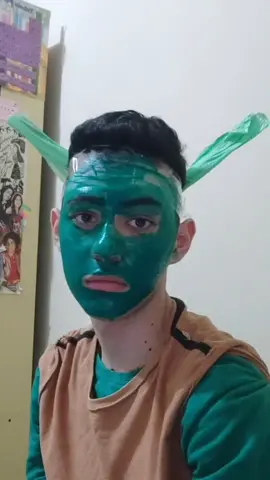 um dos melhores cospobres já vistos #estavu #shrek #cosplay #fanpage