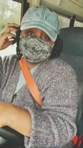 Chile it was a little chilly this morning. I dont know what going on with this weather. #mskkwitdat #fyp #schoolbusdriver #foryoupage #intothethickofit #schoolbusdriversoftiktok #schoolbusdriversrock #schoolbusdriversaredope