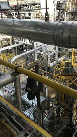 kito nok kan suasana jah👷‍♂️ #foryoupage #oilandgaslife #onshorelife👷🏻 #shutdown2022 #petronas #anakrantaumalaysia #blasterpainter🇲🇾 #confinedspace