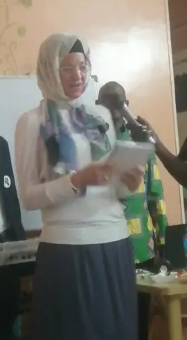 خواجية بتدرس لغة الفور فى معهدToóra'ŋ Soom اسمها Téya فى مصر - براجيل #TaarTabag