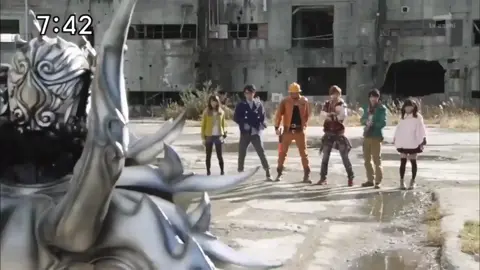 #sponsored Chiến đội hoả xa biến hình