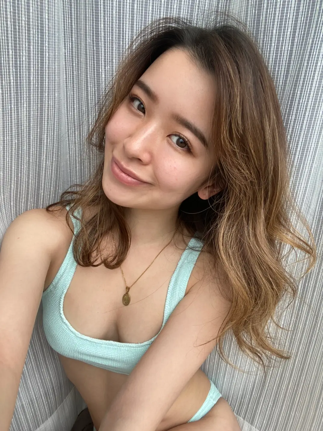 iPhoneカメラ✌️🥰他にもリクエストあったらなんでも言ってね〜🕊☺️🥺#ビキニ#水着#夏#グラビア#グラビアアイドル#自撮り#iPhoneカメラ#無加工#無加工チャレンジ#トレーニング女子 #トレーニング#training#workout