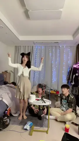 야쿠자에게 경멸받는중 ㅠ @simja_