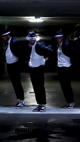 Tribute to King of Pop 👑 Forever in our hearts ❤️ #dance #dancing #urban #urbantheory #michaeljackson #tut #pop #king #tutting #italy