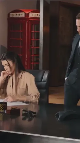 What’s happening 👀 #sencalkapimi #edayildiz #serkanbolat #handeercel #kerembursin #turkishseries #fyp #foryou #foryoupage