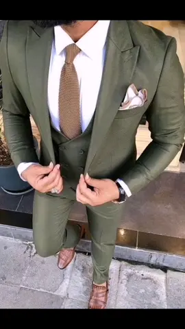 #greenscreen #weddingideas #wedddinginspo #weddingcolors #olivegreen #weddingtiktok