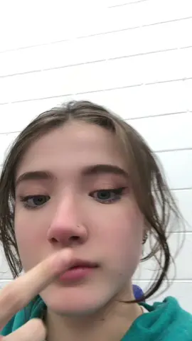 quem tambem acha lindo meu nariz?