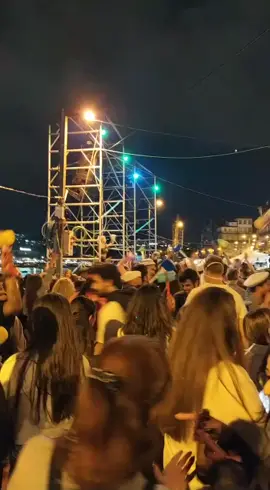 balada muito louca em.Portugal #portugal #vilanovadegaia #festasaojoao #europa #dj