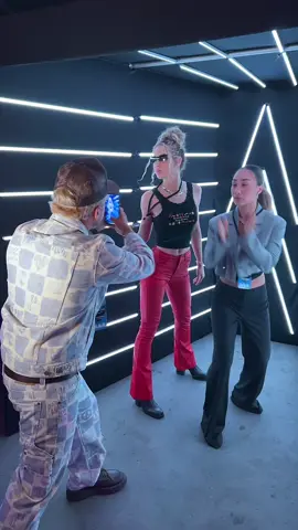 We can’t aford a Glambot so Bryant did it for us 😉 played w Chainsmokers and FloMilli at Vidcon w @Prime Video #primevideopartner