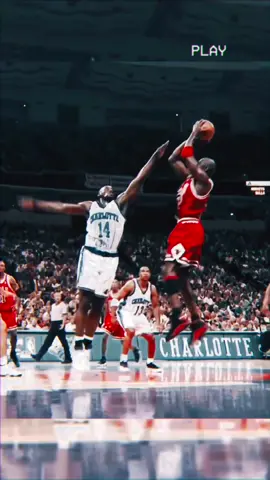 Jordan 💯🐐 #NBA #basketball #michaeljordan #mj #chicagobulls #nbaplayoffs #nbafinals #fadeaway #signaturemove #hoop #hoops #bball #ballislife #viral #fypシ #xyzbca