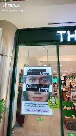 Diajak jalan-jalan sama @semigadun.sega nih ke Refill Station yang di PIM! 💖 Ada yang udah pernah ke sini? #fyp #thebodyshopindo