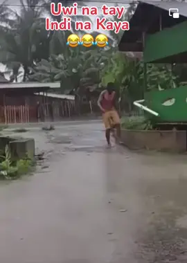 Uwi na malaglag ka dyan nko nman po c itay 😂