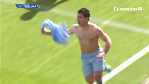 Throwback Premier League yang sangat ikonik dimenit 93:20 dimana Kun Aguero berhasil mencetak gol kemenangan bagi Man City!! #Soccer #english #fyp